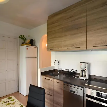 Apartment The In Has 2 Bedrooms Pals